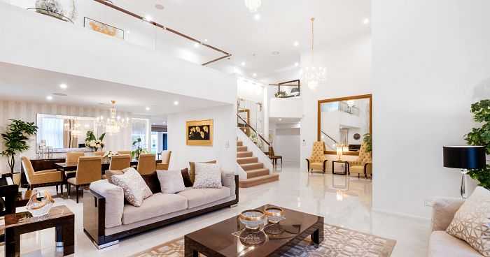 What The TV Lifestyle Shows Don’t Tell You About De-cluttering And Styling