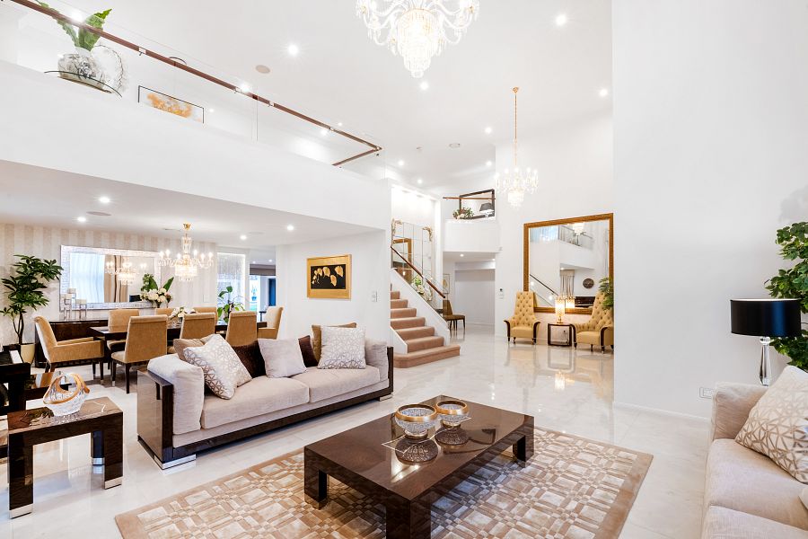 What The TV Lifestyle Shows Don’t Tell You About De-cluttering And Styling